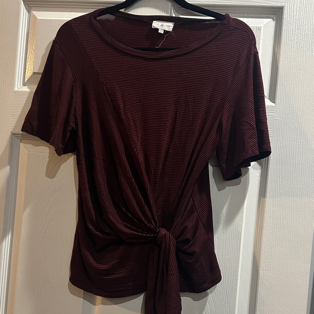 Elegant Burgundy Short Sleeve Tie Front Top